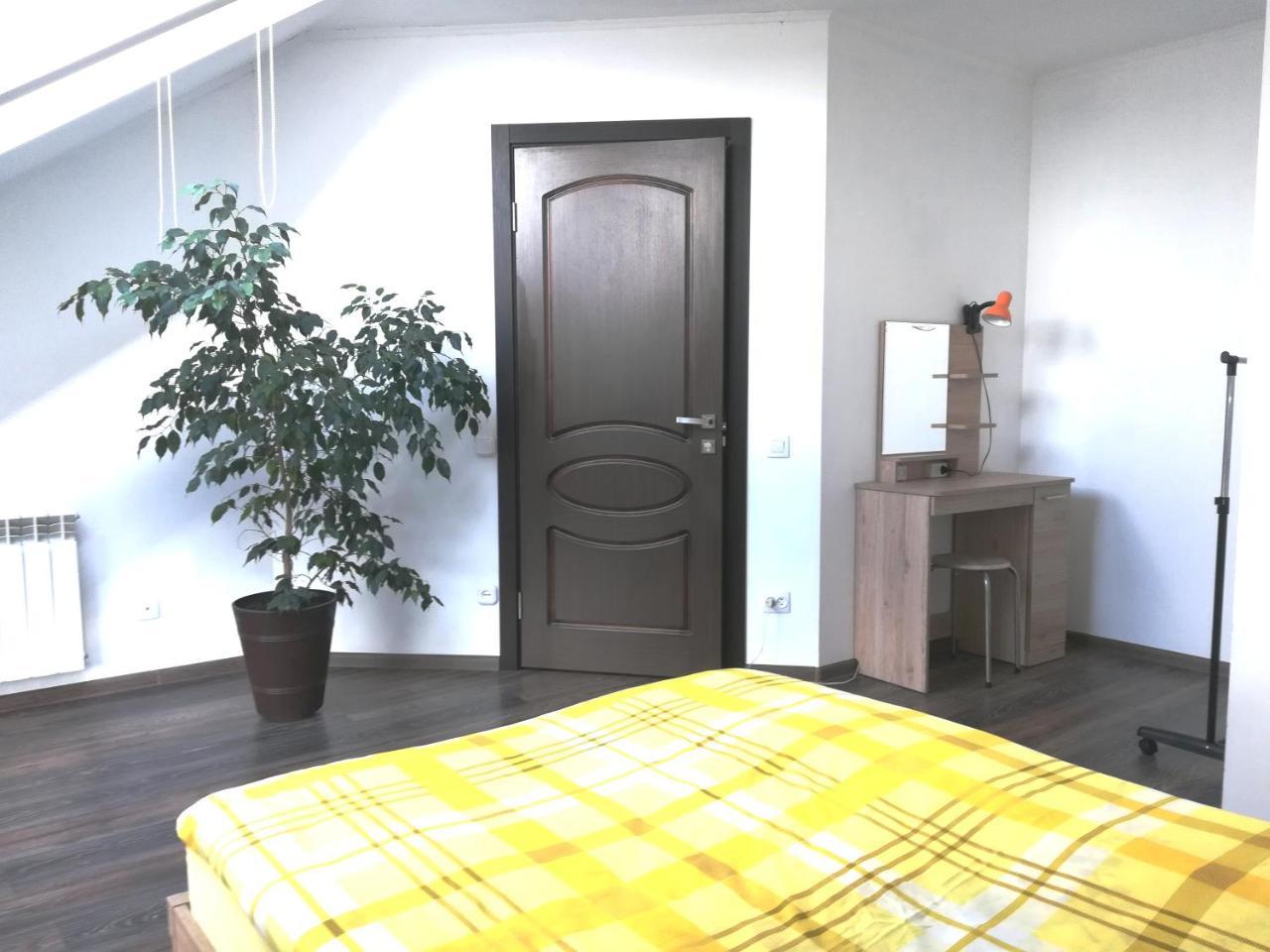 Guest House Аirport ブレスト エクステリア 写真